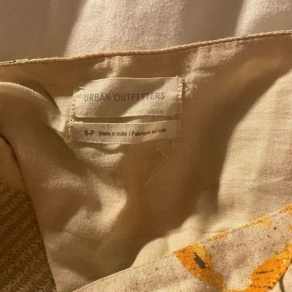 Urban Outfitters Corset Style Crop Top - Picture 3 of 3